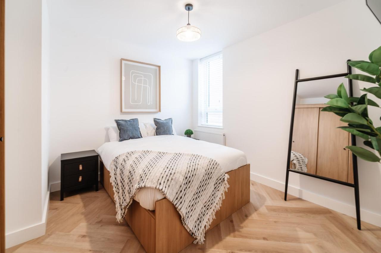 Royal House Stylish Apartments - Честер Экстерьер фото