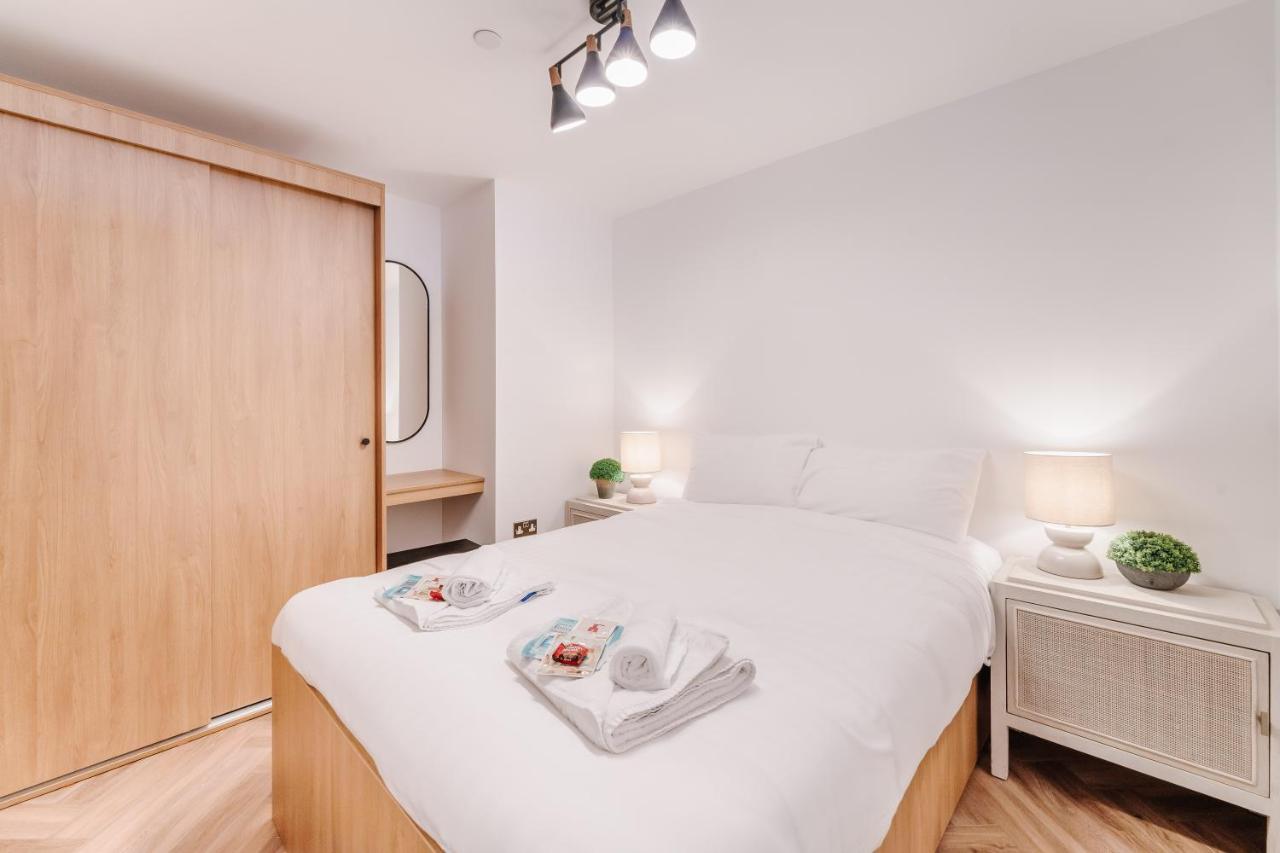 Royal House Stylish Apartments - Честер Экстерьер фото
