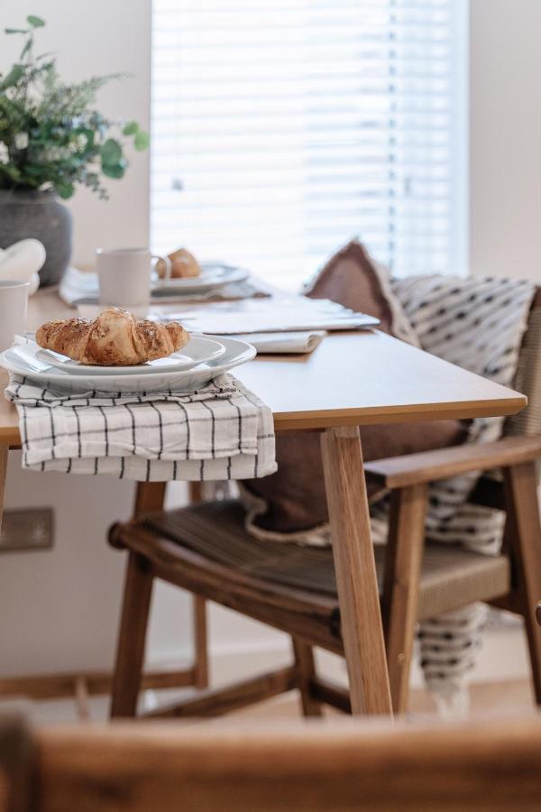 Royal House Stylish Apartments - Честер Экстерьер фото