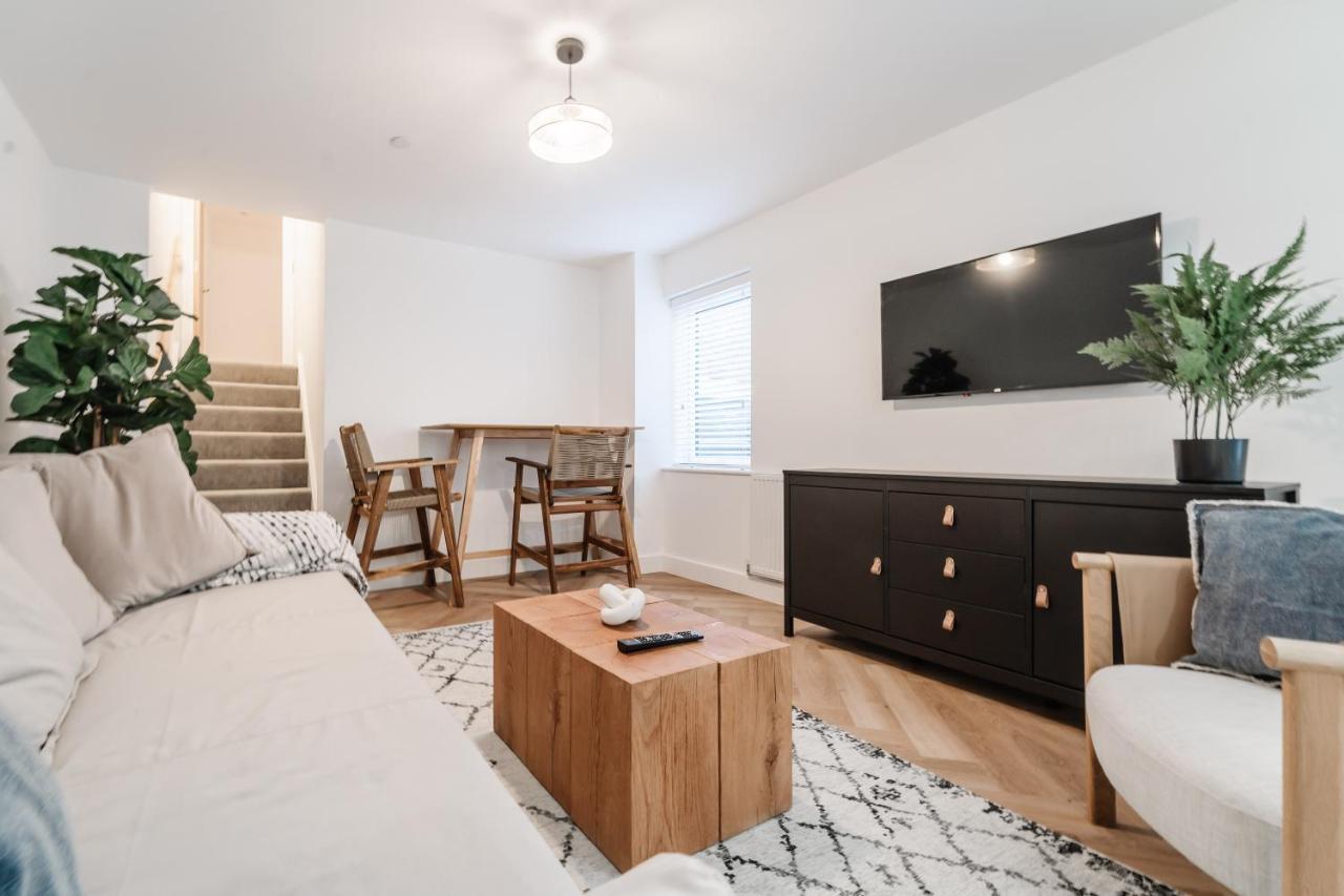 Royal House Stylish Apartments - Честер Экстерьер фото
